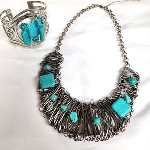 Bracelet necklace set